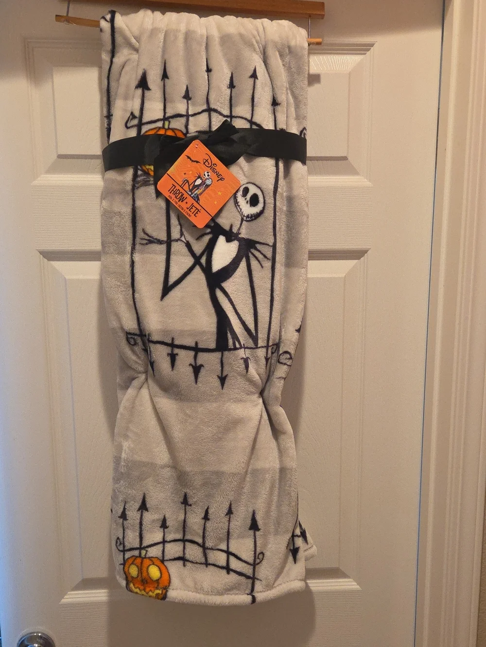 Disney Jack Skellington & Sally Throw